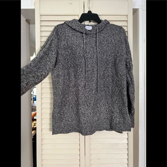 Old Navy hooded sweater - Picture 1 of 6